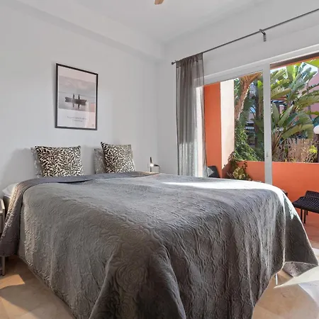 Апартаменты 49 Comfortable 2-bedroom Garden Close To Эстепона